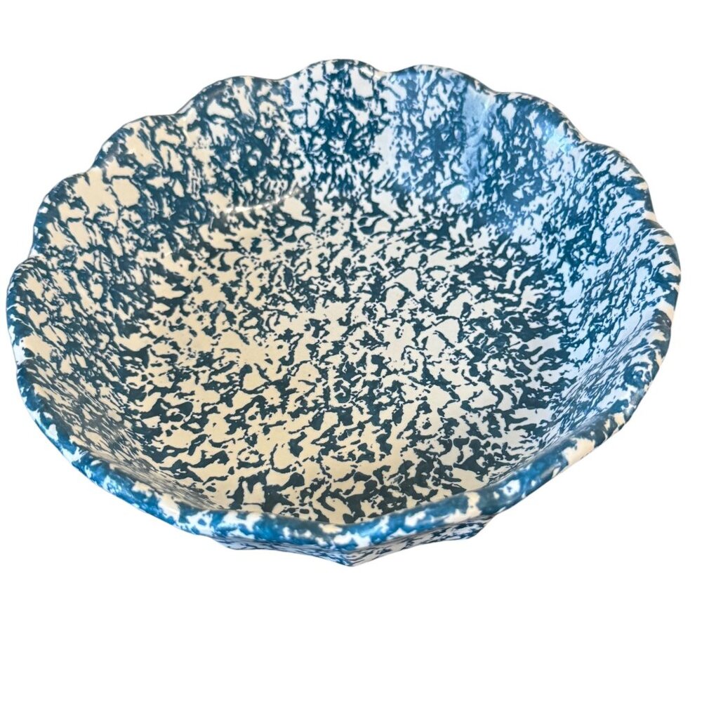 Vintage McCoy USA Blue Spongeware Scalloped Ceramic Bowl Model 7533, Size 7.5" - Picture 3 of 12